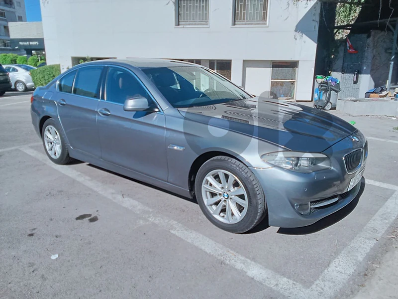 BMW 5-Series 2013 528i Xdrive