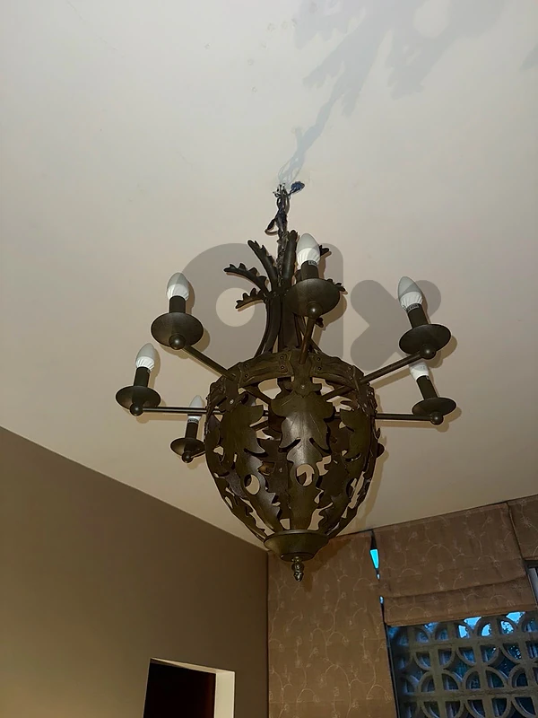 metal vintage style chandelear