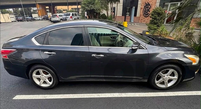 Nissan Altima 2015 SV