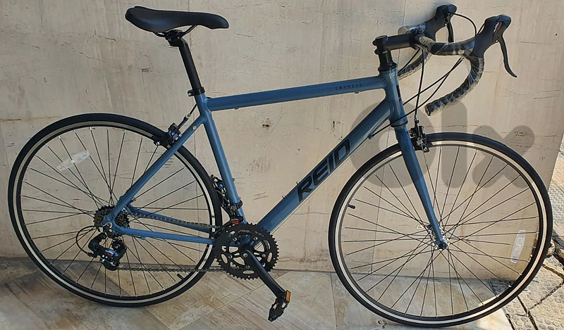 Reid Road bike size M (brand new)