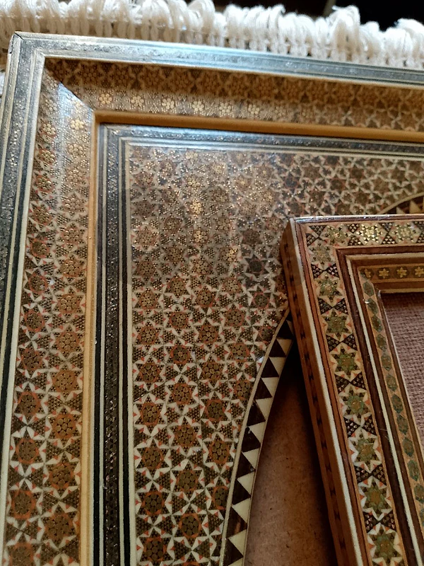 براويز اصفهان أنتيك