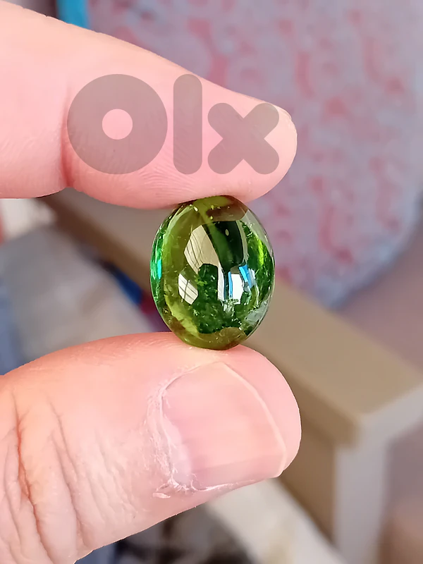 natural green tourmaline cabochon 15 ct
