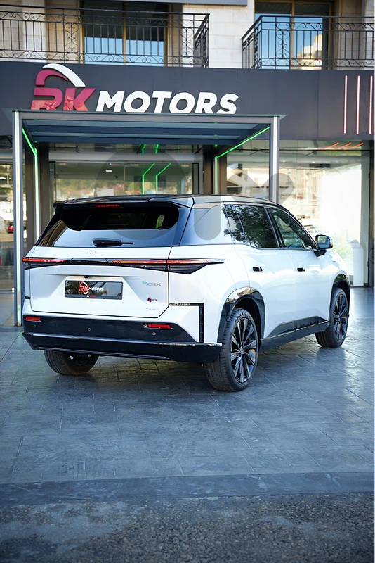 Toyota BZ3X Max Version