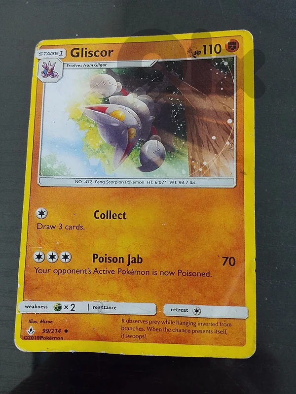gliscor pokemon card.