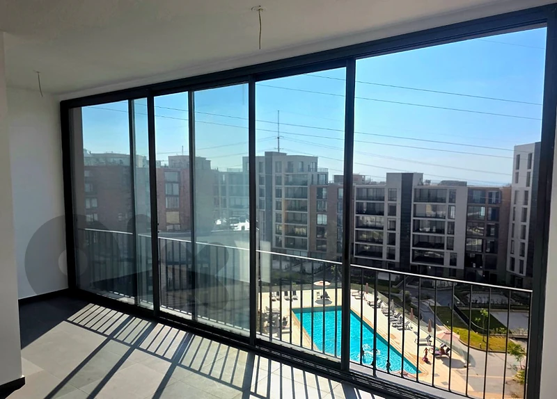 شقة للبيع في المنصورية Brand new apartment for sale in Mansourieh