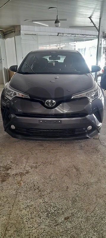 toyota c hr xle 2018