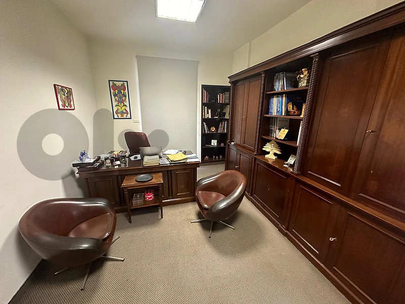 Office for rent in Adliyeh مكتب للايجار في العدلية