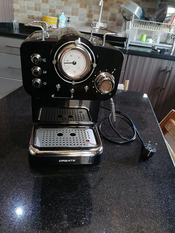 create coffee espresso machine with frother milk nescafe