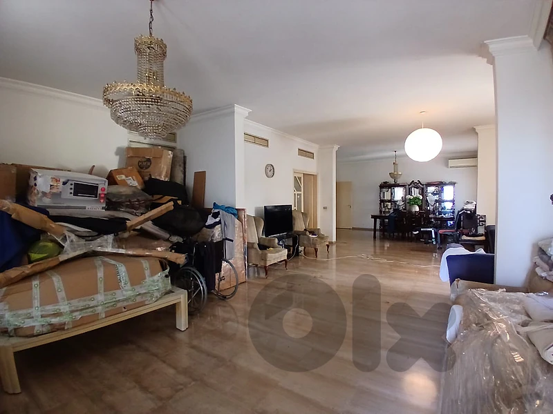 Apartment For Sale In Rawcheشقة للبيع في الروشة