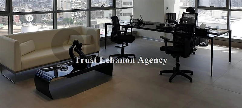Equipped Office for rent Corniche el Nahr مكتب للايجار في كورنيش النهر