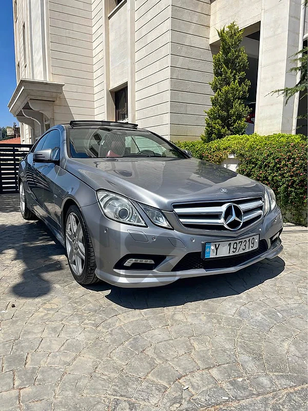 Mercedes E250 2010 CGI