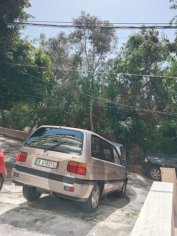 Mazda MPV