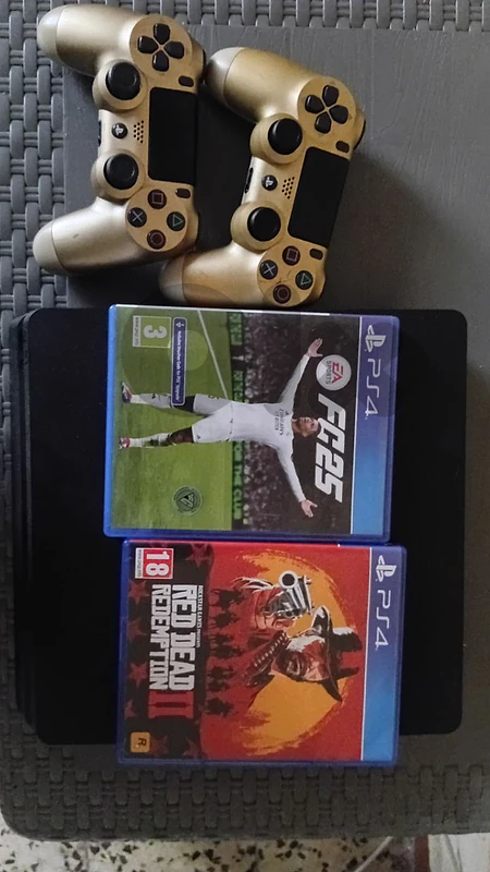 ps4 slim used like new