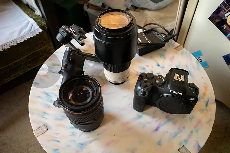 Canon R6 Kit  Body + RF24-105mm f4 + EF70-200mm f4 + DJI RS3 Mini