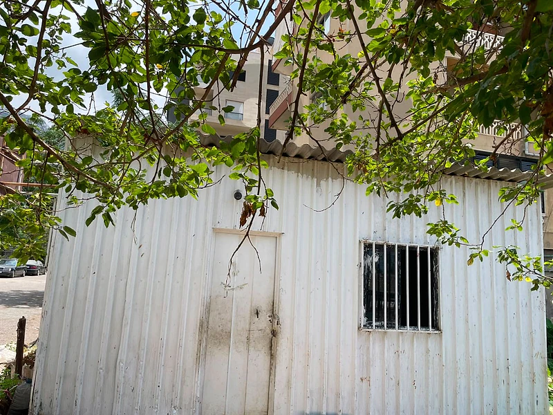 6×3 prefab for sale with wc located jounieh