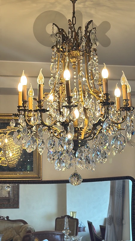 chandeliers carpets crystal
