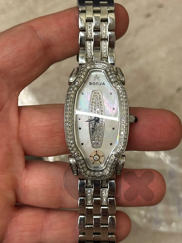 diamond watch.  swiss new amazing full diamond bonja