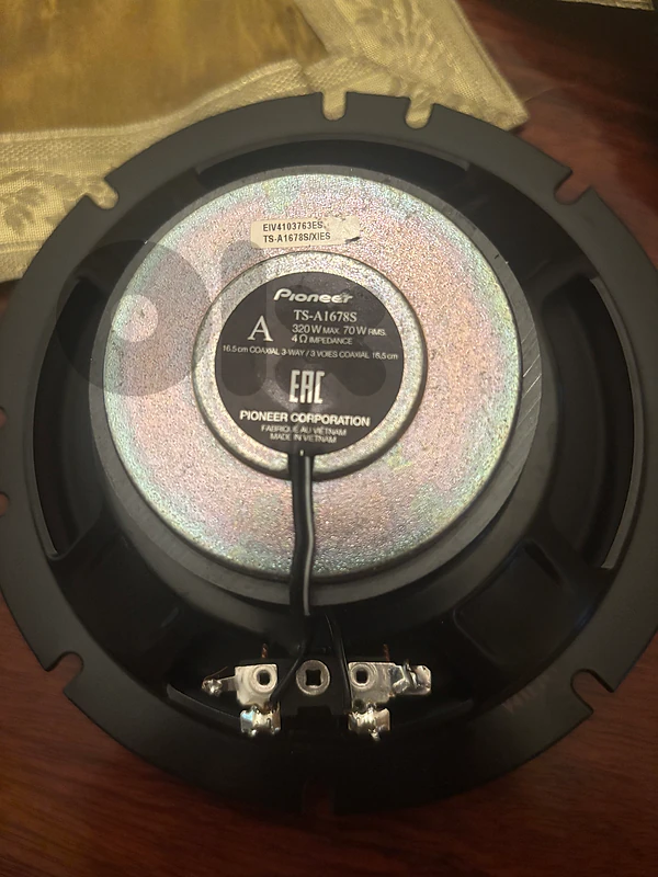 Pioneer Speakers + Android carscreen