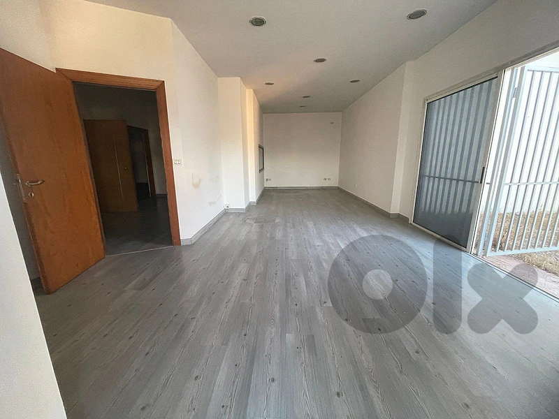 Office Space for Sale in Ain Saade