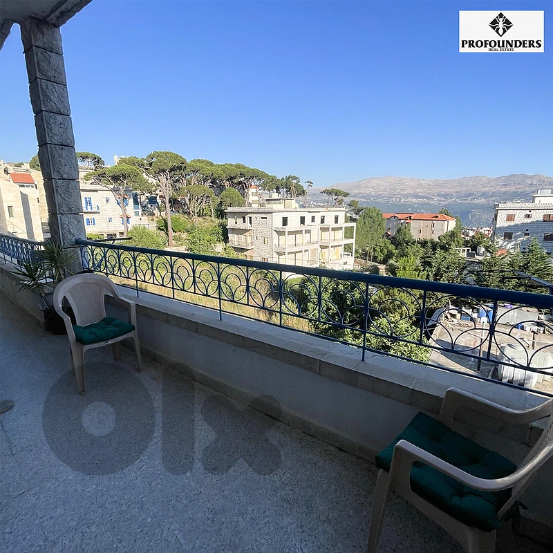 Apartment for sale in Bolonia شقة للبيع في بولونيا