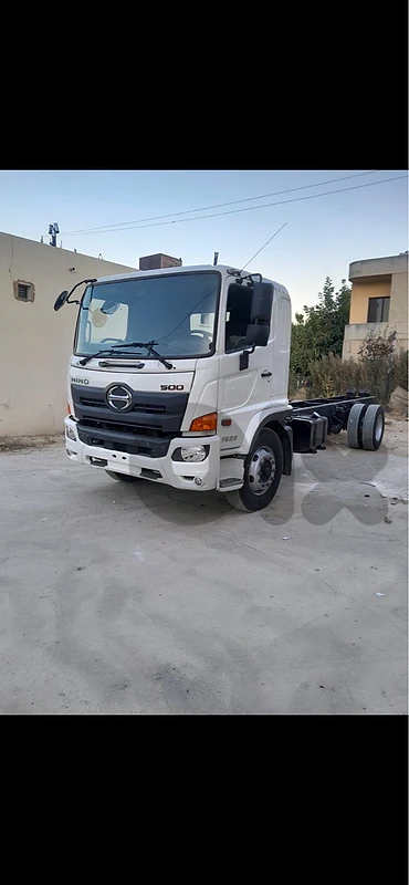 hino 1625