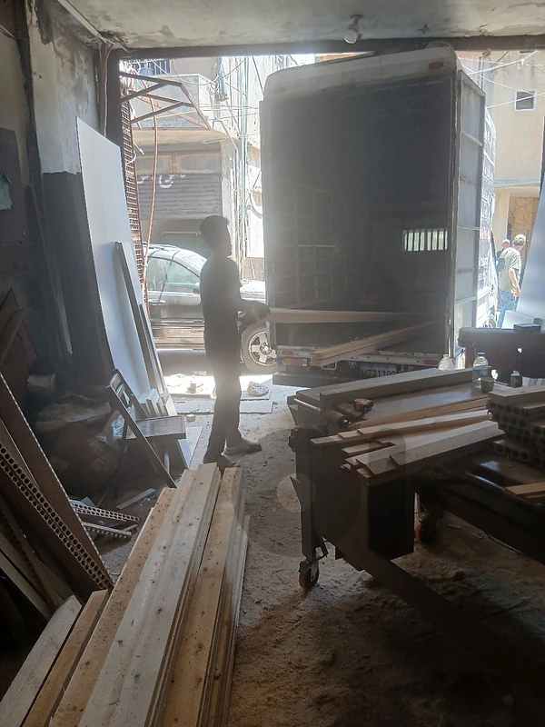 تفصيل ابواب خشب سنديان و جوز و ميغنو و مطابخ حديثة