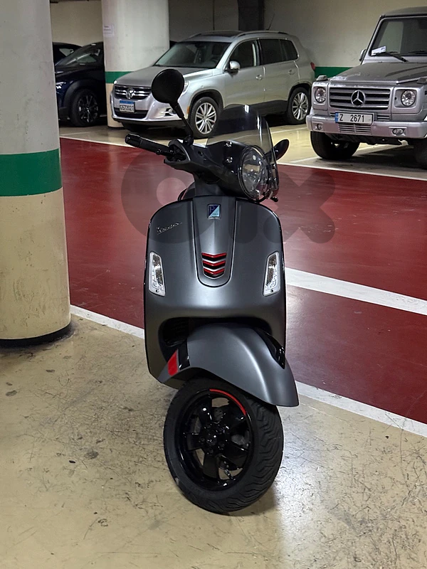 vespa gts 300