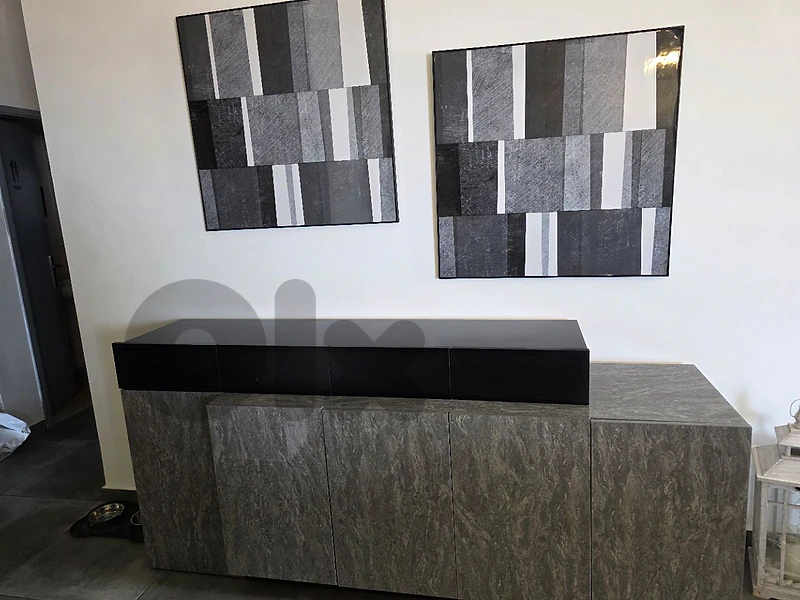 sideboard
