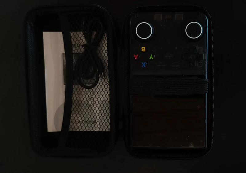 R36 Ultra Gaming handheld