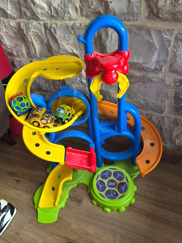 car route toy with 3 cars