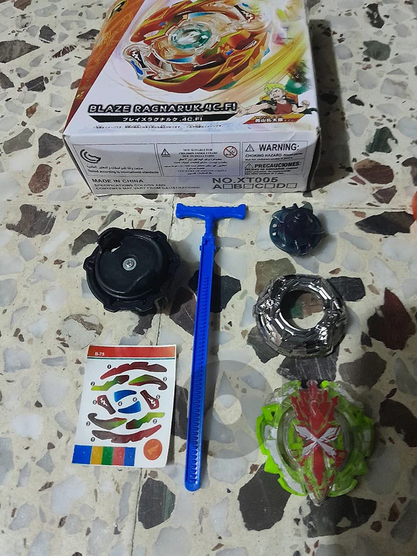 بلبل جديد للبيع مع ملصقات