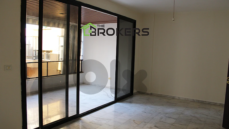 Apartment for Sale in Tariq El Jdideh شقة للبيع في طريق الجديدة