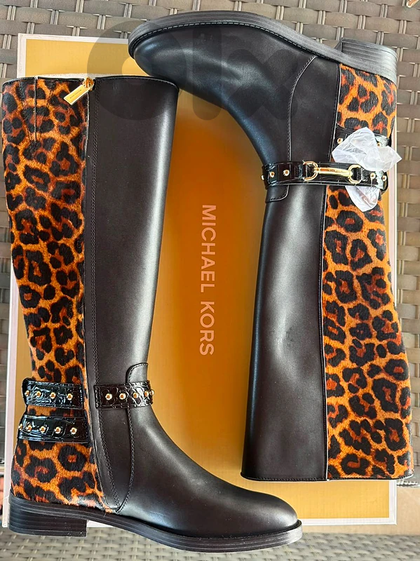 Micheal Kors Carson Flat Boot