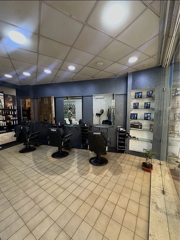 shop for rent hamra محل للايجار الحمرا