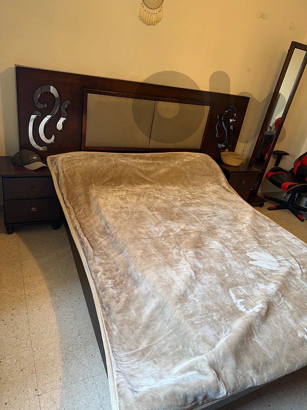 used queen bedroom set for sale