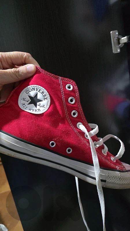 Original Red Bugs Bunny Converse