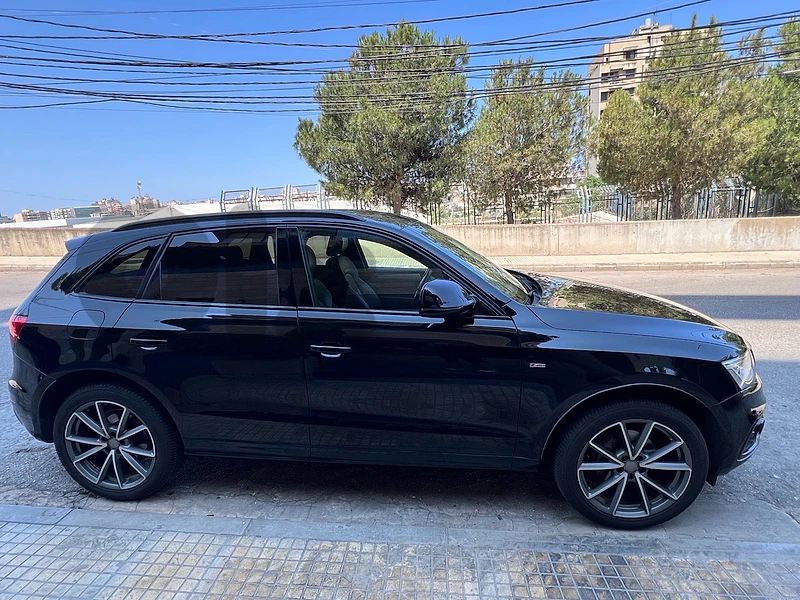 Audi Q5 2018 S Line Full Options