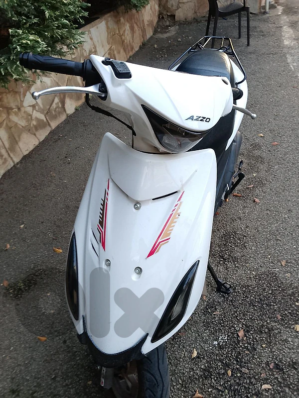 v150 Azzo 2025