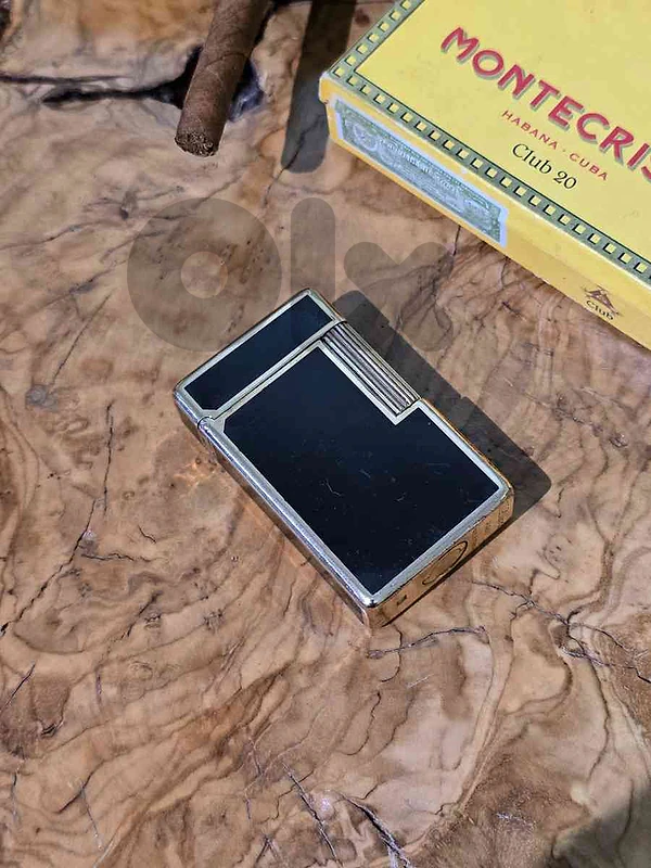 s.t. dupont lighter