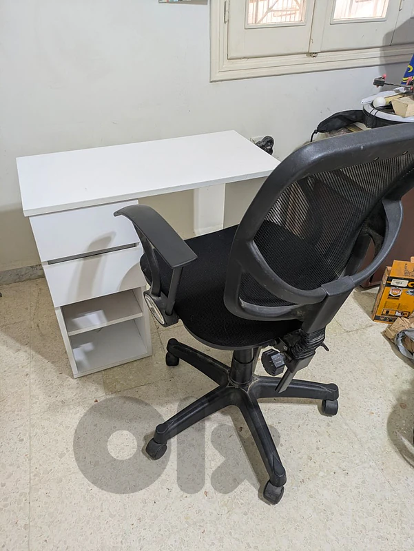 child's desk