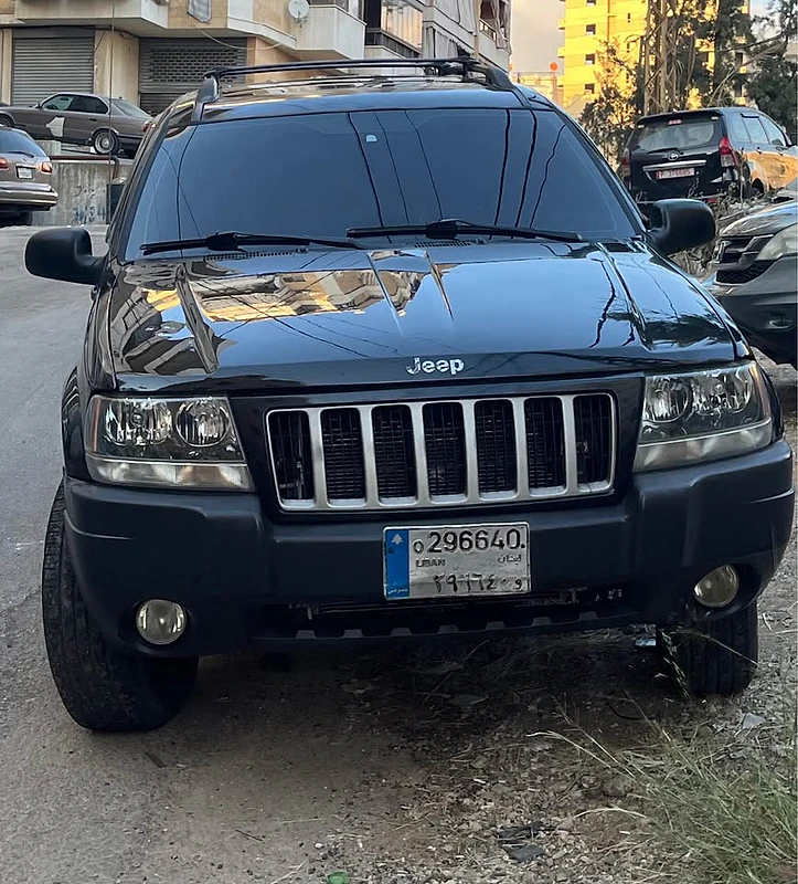 cherokee laredo 2004