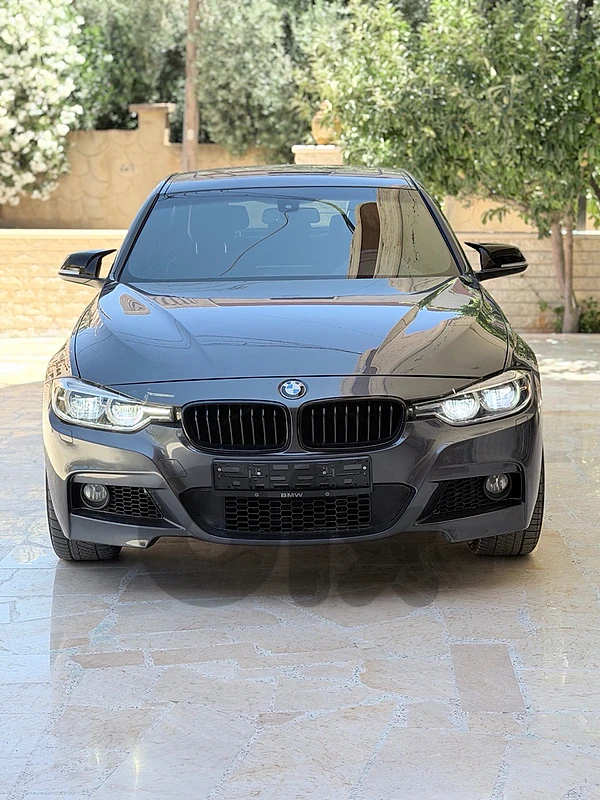 BMW 3-Series 2018 330