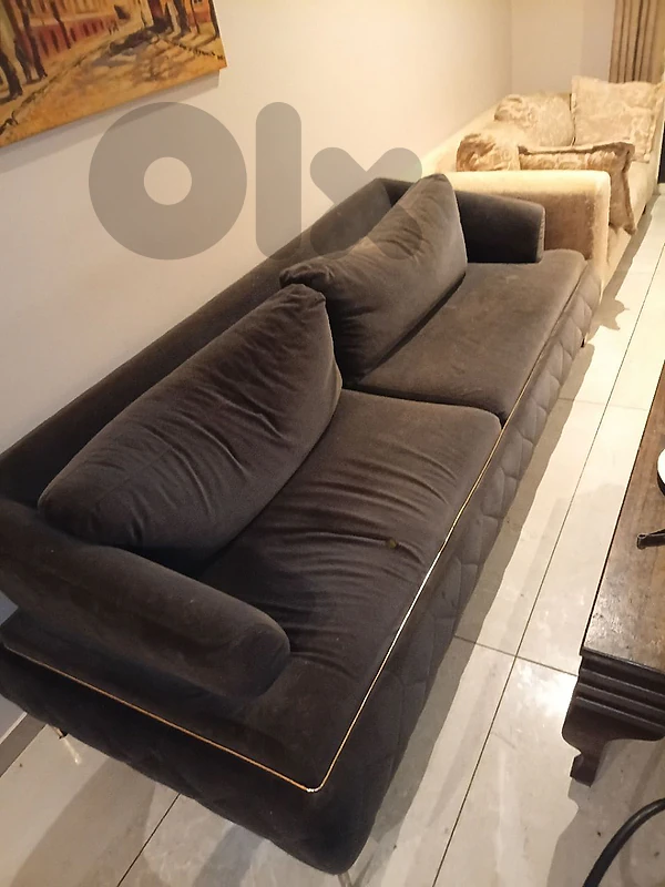 very nice sofa big size and long
