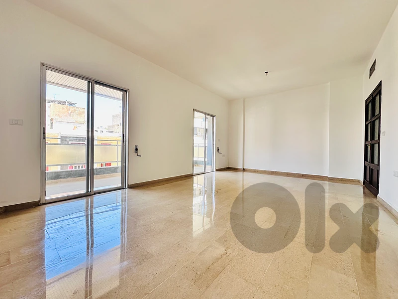 Apartment For Rent In Mar Elias | شقة للايجار في مار الياس