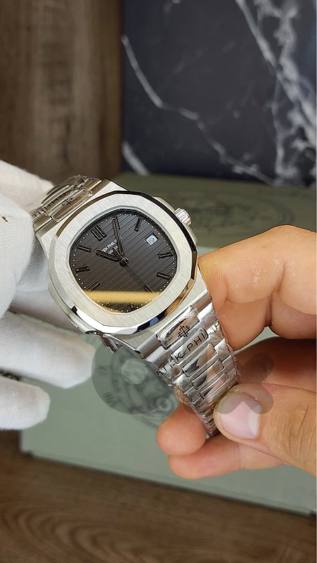 Patek Philippe Nautilus Replica