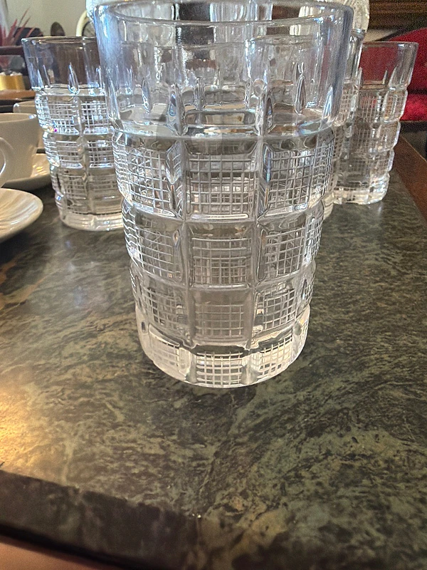 6 cheksovakia  Bohemian crystal cups