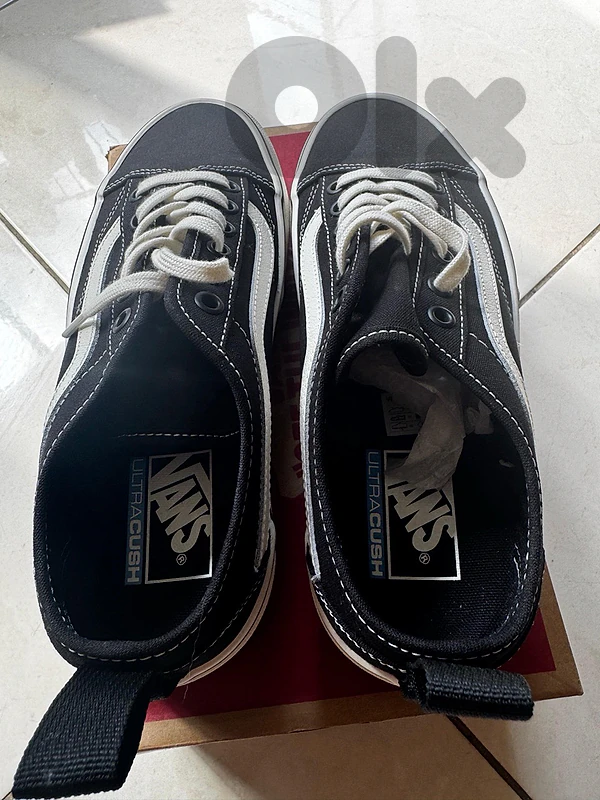 Vans Platform Sneakers Black/White size 39