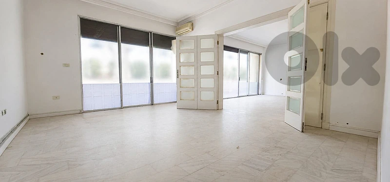 Apartment for Sale in Ramlet Al Baydahشقة للبيع في الرملة البيضاء