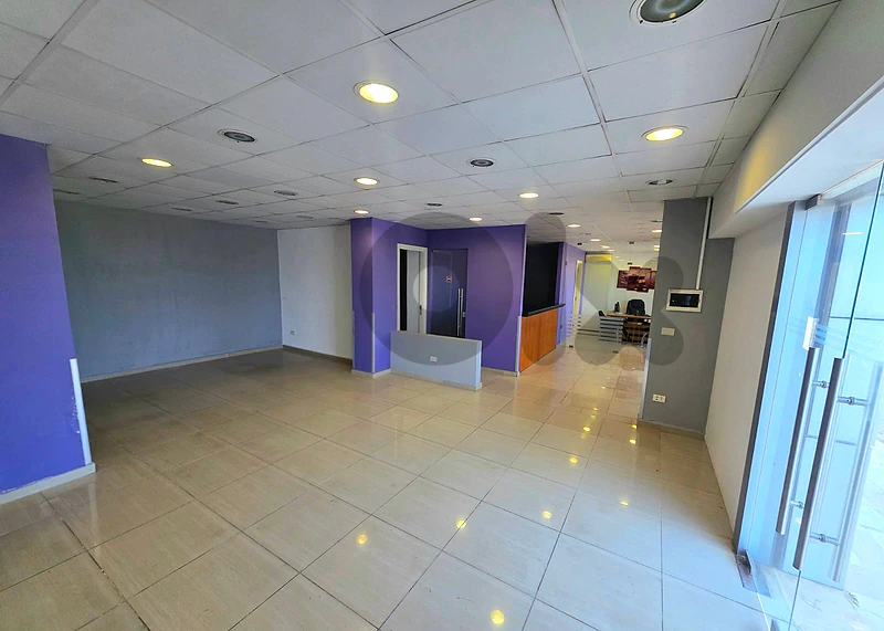 Prime location Decorated Shops for rent in Tabarja near all facilities