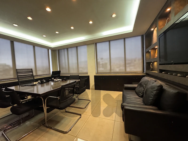 Fully Furnished Office for Rent in Horsh Tabetمكتب مؤثث بالكامل للإيجا